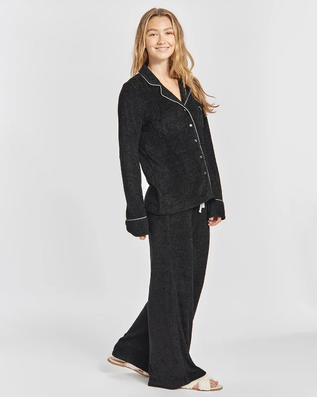 flora-notch-collar-pj-set-in-black