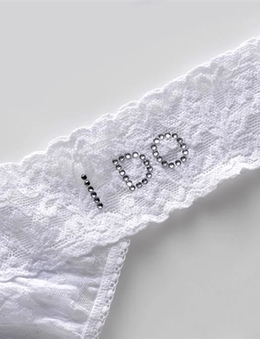 Hanky Panky ""I Do"" Signature Lace Original Rise Thong